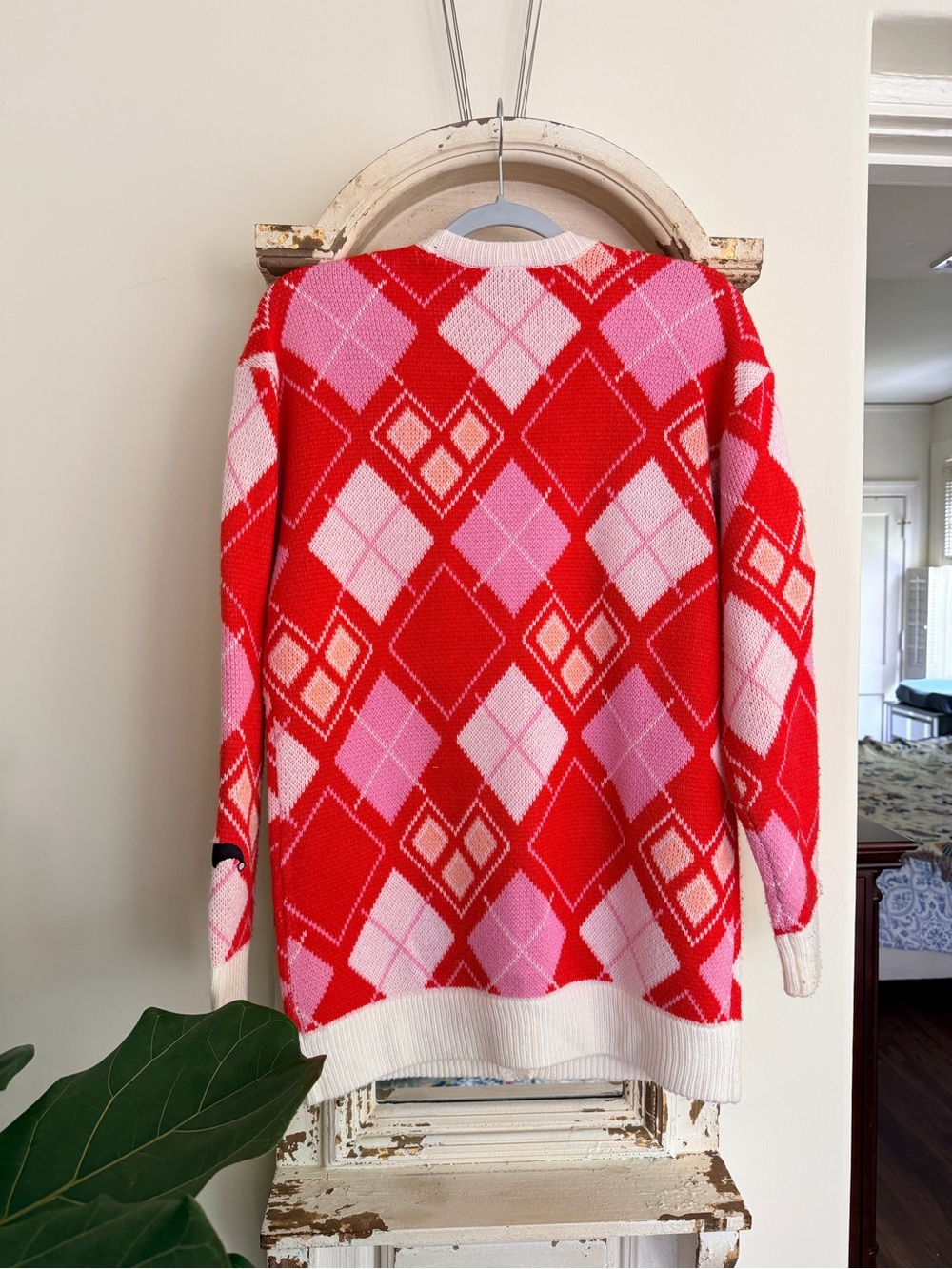 Harley Quinn Pink & Red Argyle Cardigan Sweater Size Medium - Picture 11 of 11